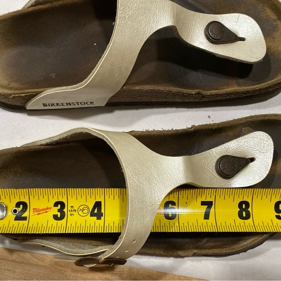 BIRKENSTOCK Gizeh Thong Sandals Metallic Gold EU 36 - Picture 9 of 10